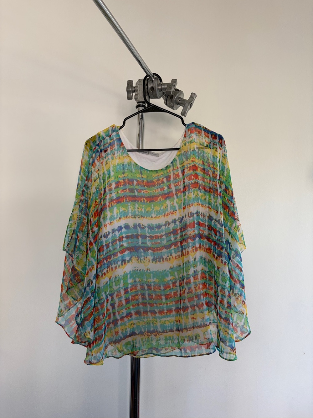 Multicolor Wave-Pattern Sheer Tunic Top